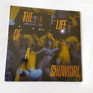 THE LIFE OF A SHOWGIRL: BABY, THAT'S SHOW BUSINESS EDITION- Lovely Boquet
